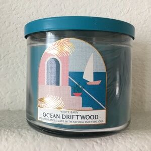 Bath and body works 3-wick candle -  Ocean Driftwood